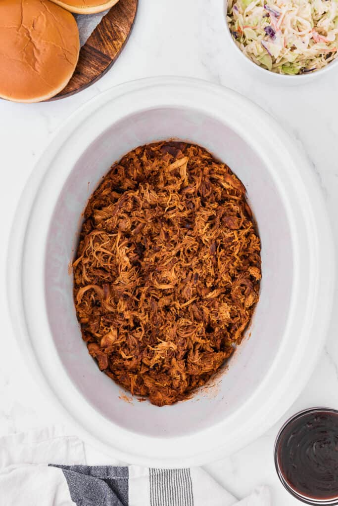 pulled chicken in a slow cooker