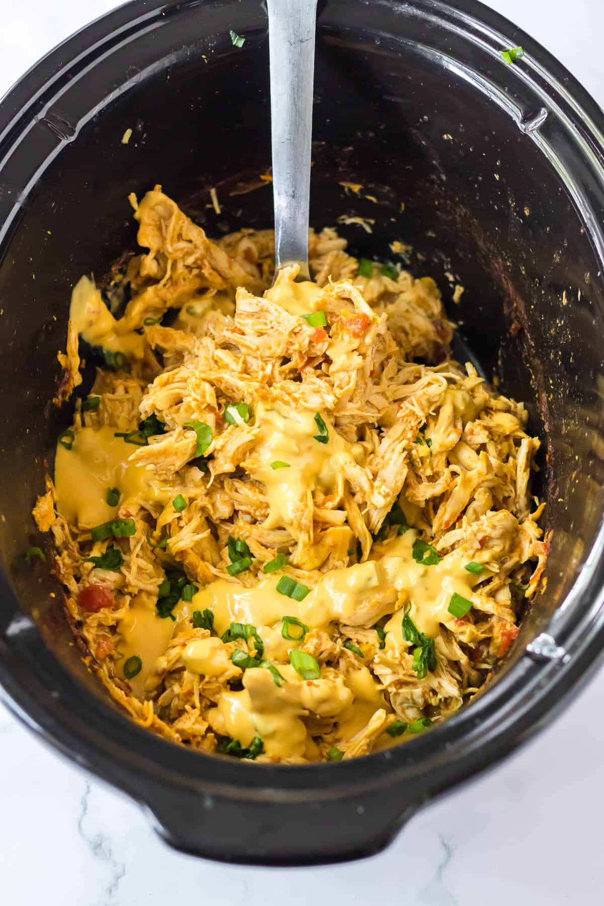 slow cooker queso chicken 